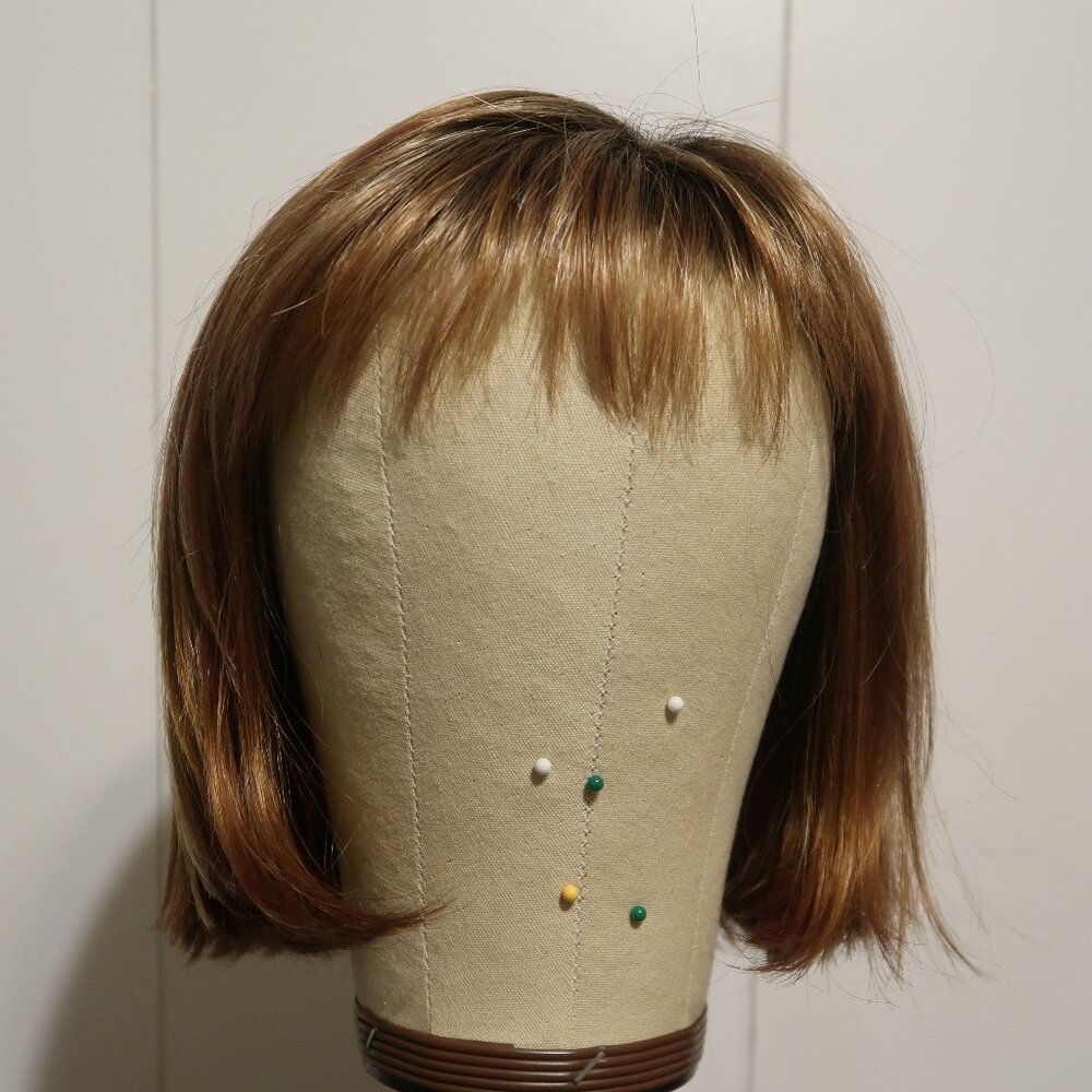 Envy Scarlett Wig in Creamed Coffee - Picture 2 of 7